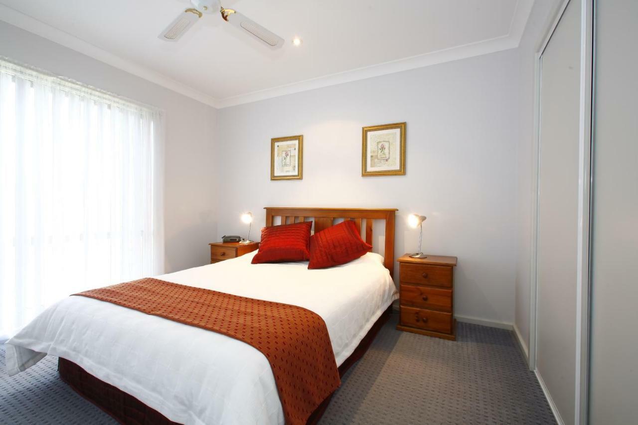 Belvoir Village Motel & Apartments Wodonga Bagian luar foto
